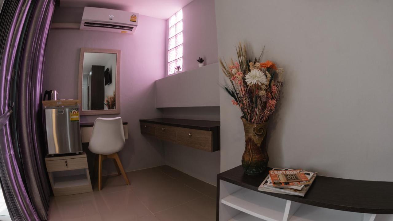 Step One at Bangkok Apartment Bagian luar foto